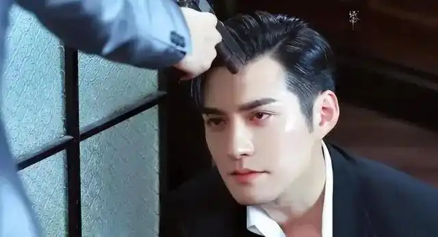 靠刘海就别说颜值高了7位明星告诉你真正帅的人根本不靠发型