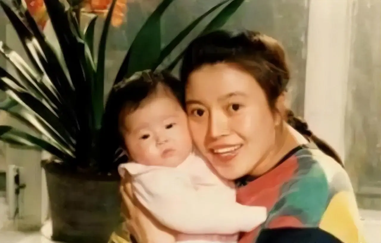 为爱两度下跪,四次流产,孙红雷前女友丁嘉丽的悲惨情史