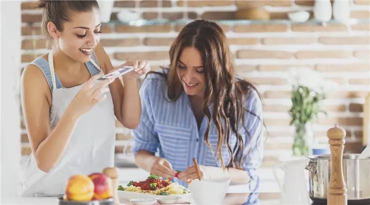 真以为自己是朋友圈的"贺涵"吗?