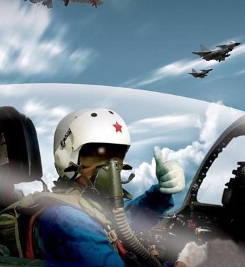 谁有中国空军飞行员(男),坐在机舱里,打手势的高清大图