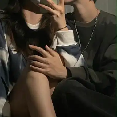 比较成熟的稳重低调情侣头像