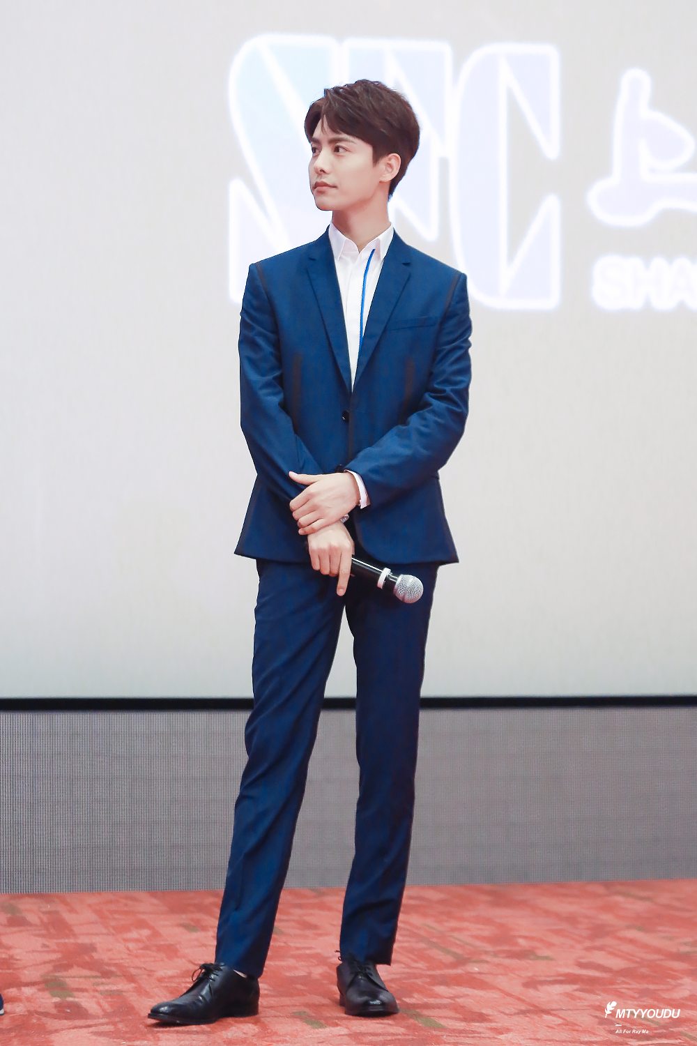 马天宇全身照饭拍crmtyyoudu