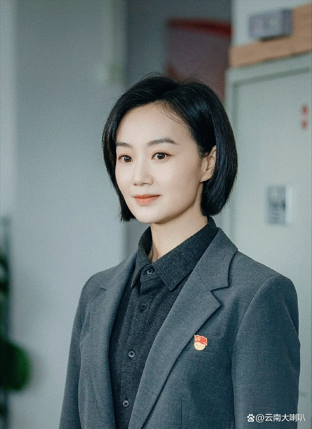 狂飙里的战菁一一直有个田园梦到云南旅游专跑菜市场