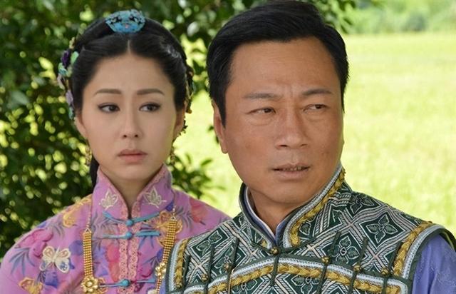 巾帼系列就是tvb的代表之一,演员黎耀祥和邓萃雯凭借该剧在网友心中