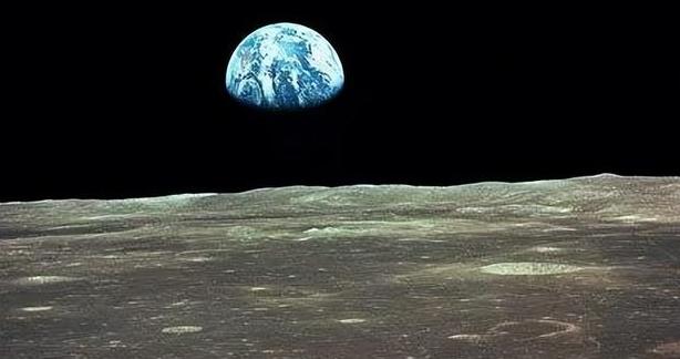 距离38万公里,美国宇航员在月球上看地球,为何会感到恐惧?