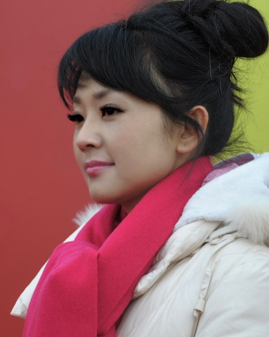 方琼个人资料(方琼:15岁丧父,29岁嫁给领导,因搭档一句"洗澡"跟老公闹