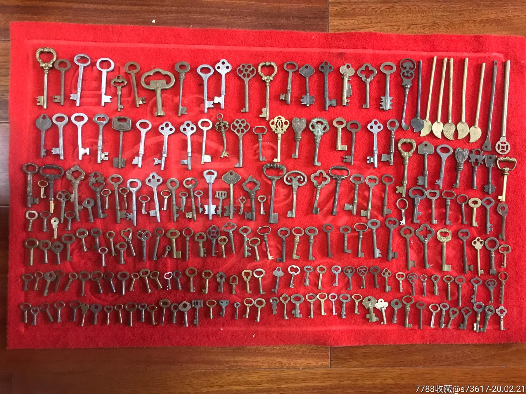 一堆钥匙特价