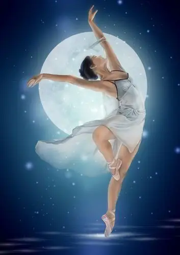 月光下跳舞的女孩