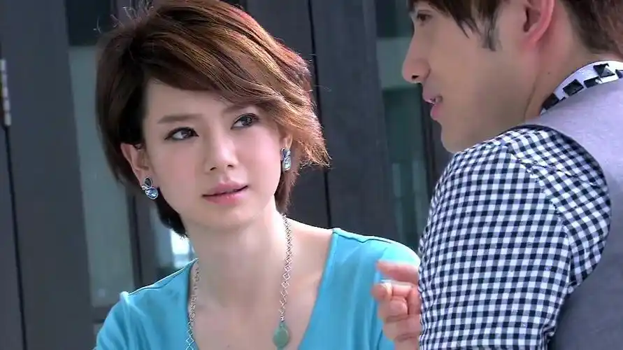 爱情睡醒了戚薇剧照