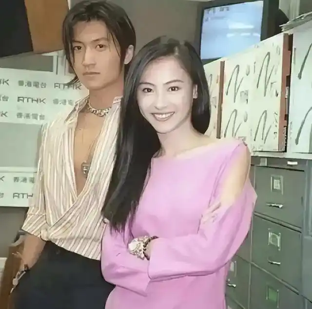 王菲谢霆锋复合9年后才明白内娱再也找不到如此轰烈的爱情