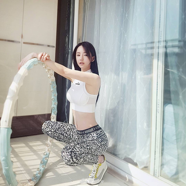 韩国angelababy健身秀销魂长腿_新浪图片