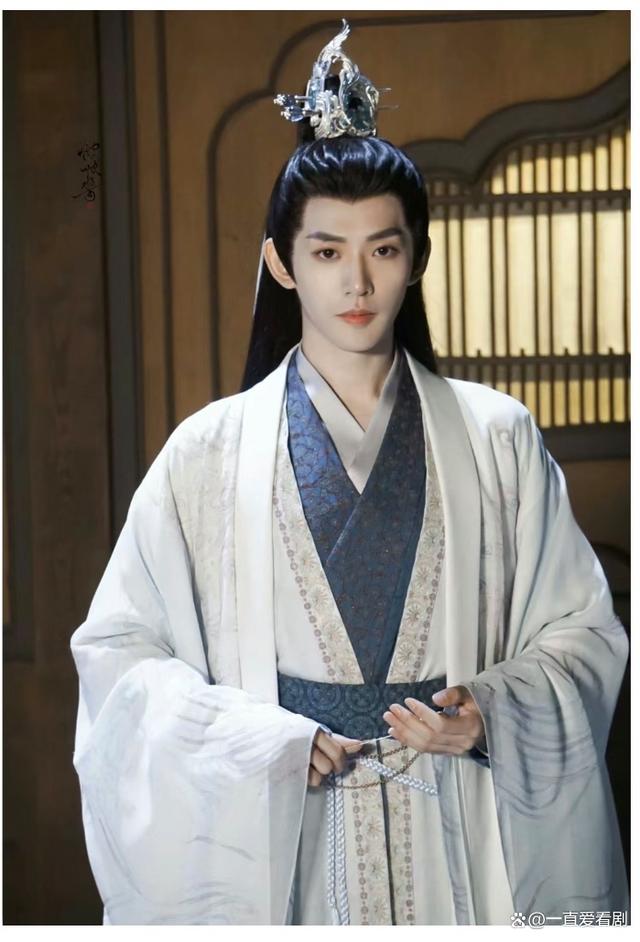 那些古装封神的男明星们