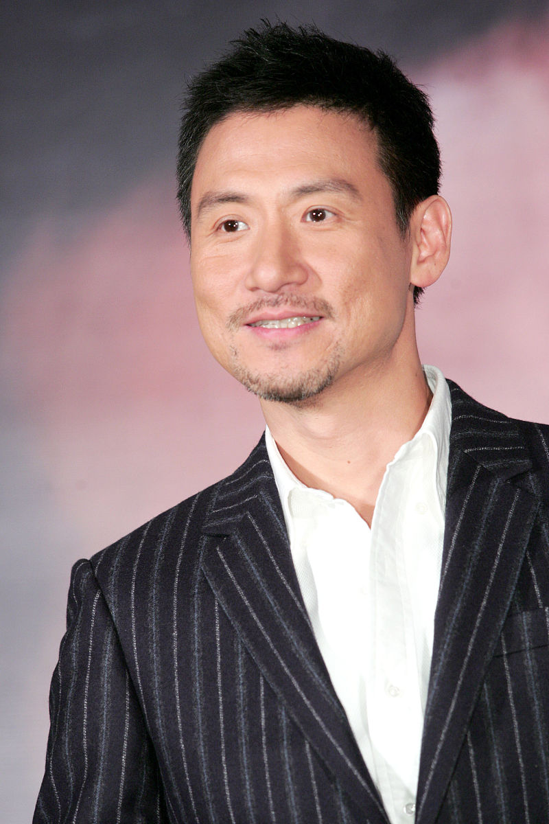 "歌神"张学友,聊起娱乐圈移民现象,摇头说:我身边确实有不少朋友,都去