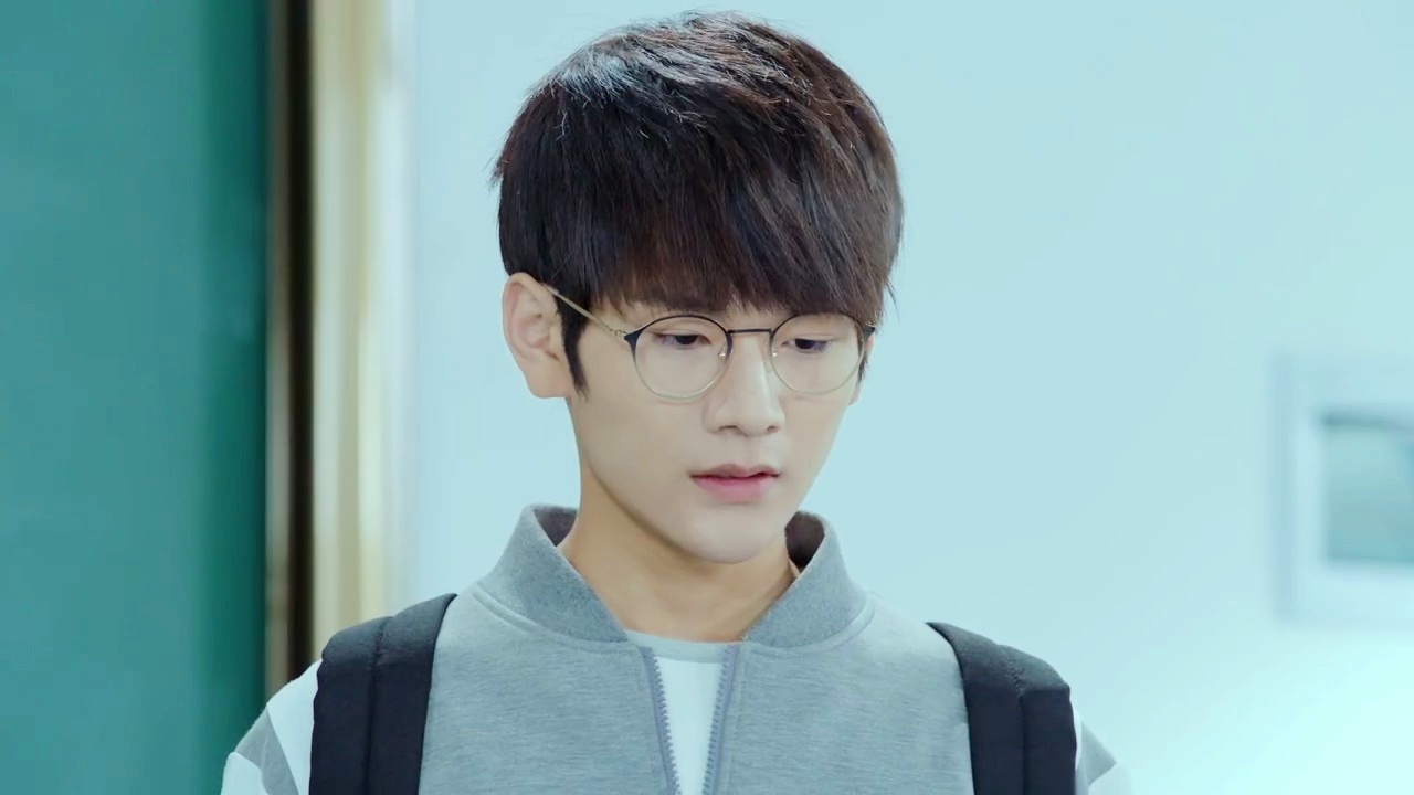 薛铁向全班同学道歉,陶西暖心教育大家,要互相友爱