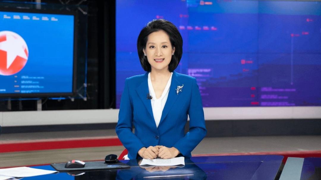 何婕新闻人的观察与思考