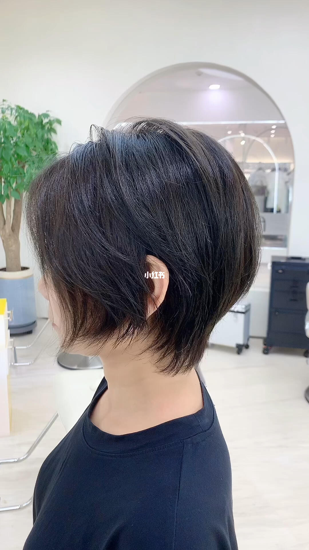 日系短发|如何获得一颗不翻车的日系碎发头