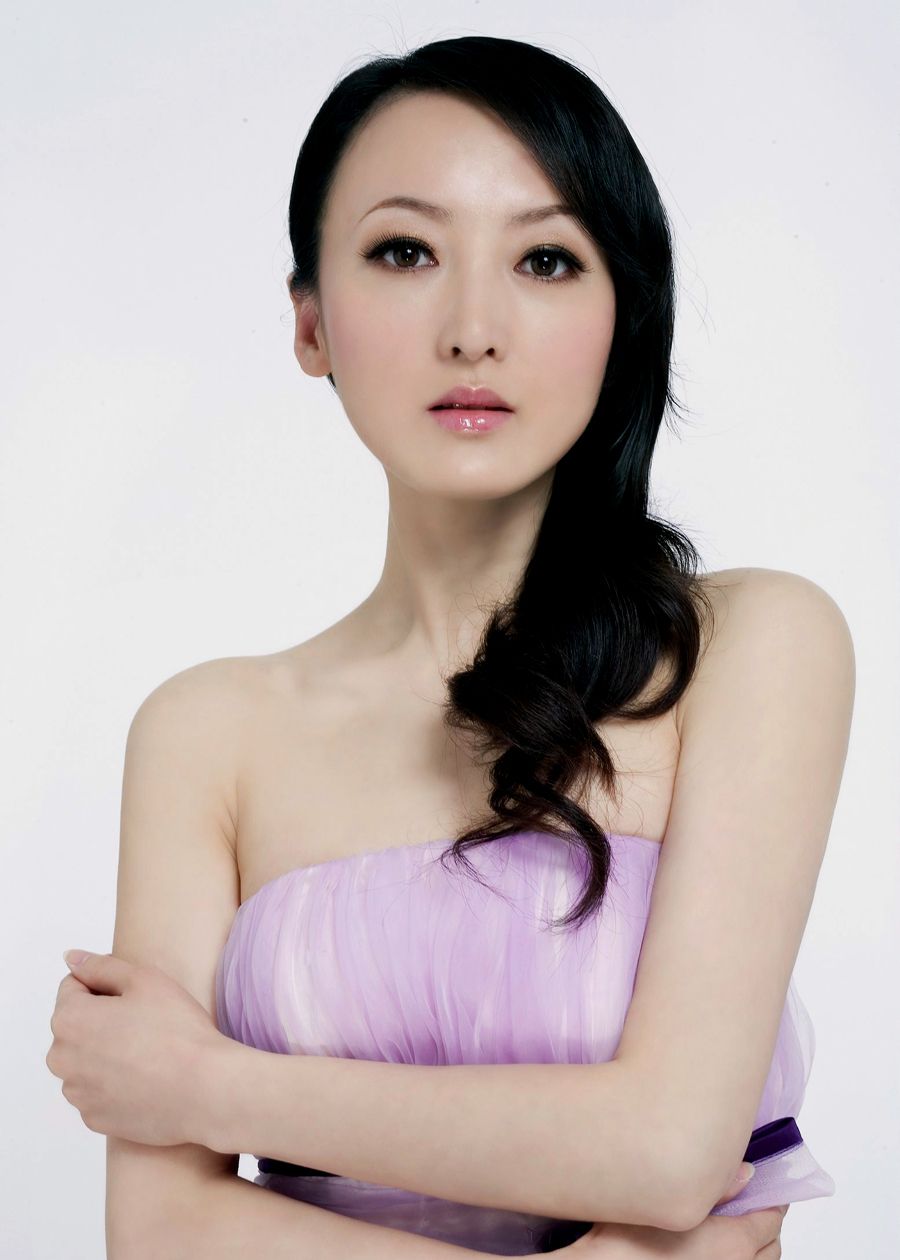 11张唯美照片不一样的何晴恰如荷月清风徐徐而来