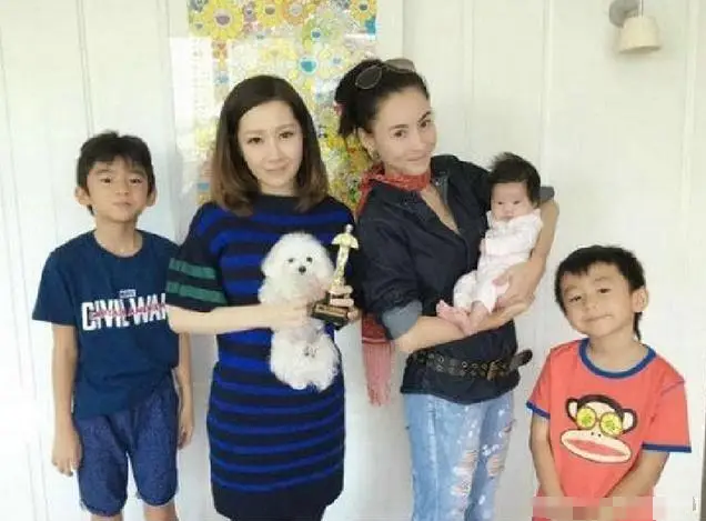 张承礼改名谢承礼,谢贤开家庭会议公布喜讯,王菲哭着让谢霆锋给个说法