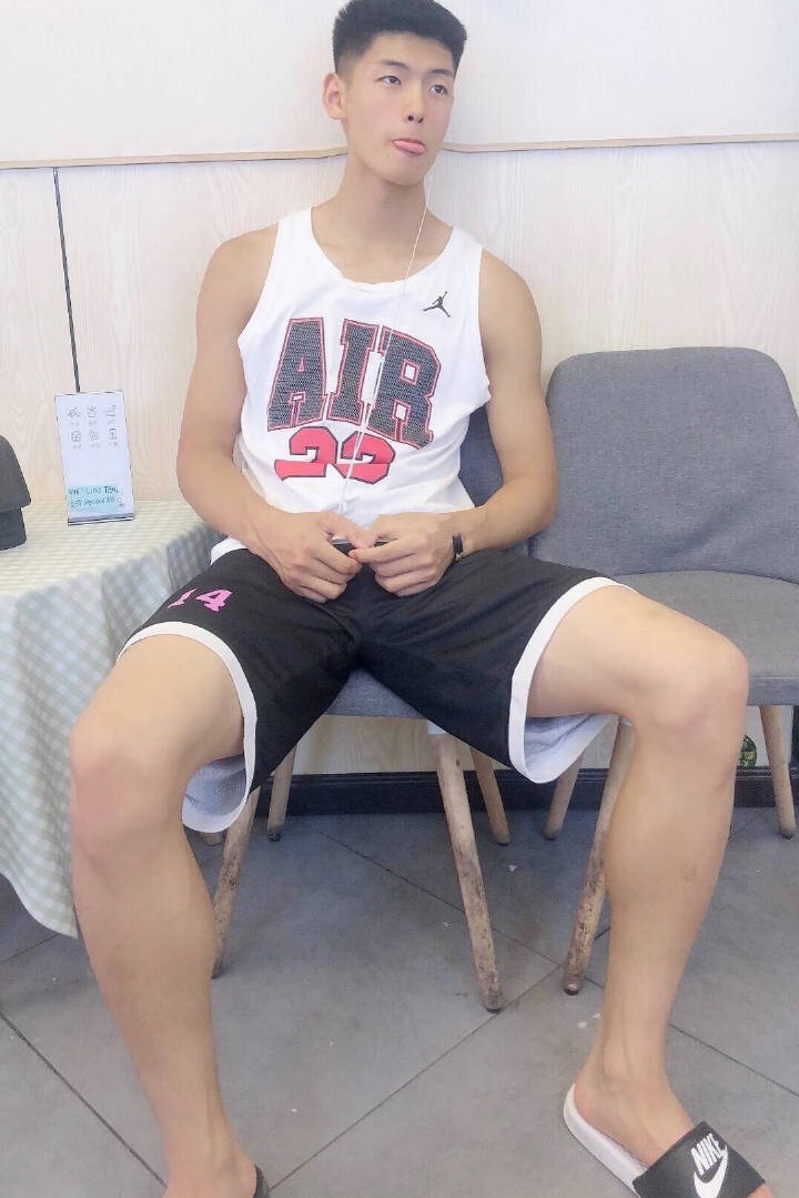 每日腹肌# 每日浏览:9780收藏:0支持:12上传时间:2019-08-03 18:51