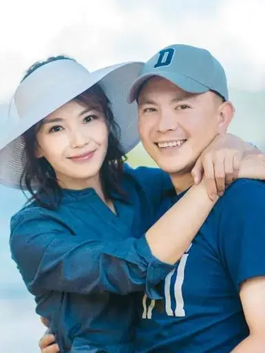 国民贤妻刘涛,疯狂拍戏帮丈夫还清4亿债务,和婆婆情同闺蜜_王珂_工作