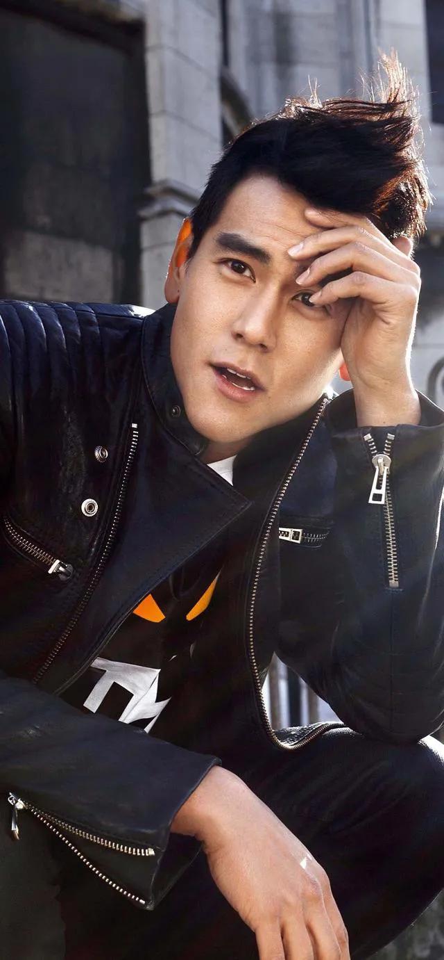 男神彭于晏高清壁纸