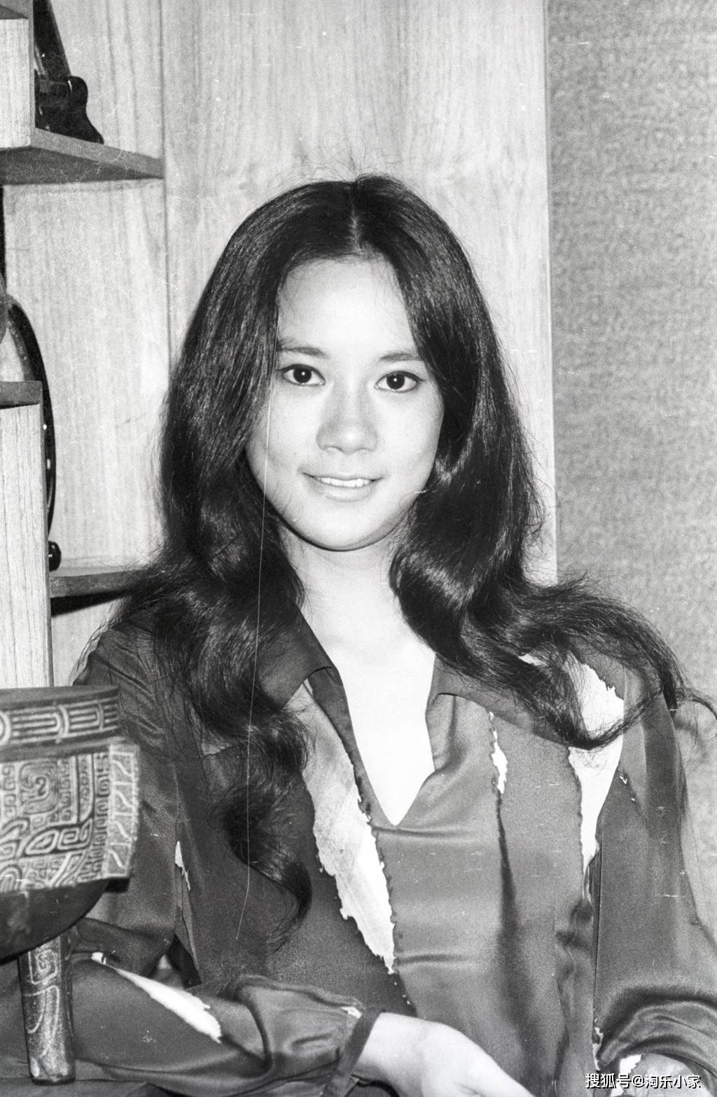 传李小龙深爱过她苗可秀三度介入婚姻69岁终未嫁