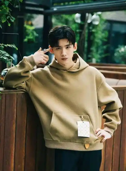 男二号专业户白敬亭,可算"上位"了-第13张图片-音乐名堂