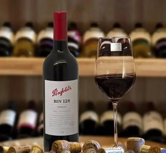 红酒篇奔富酒庄的中坚力量奔富bin128