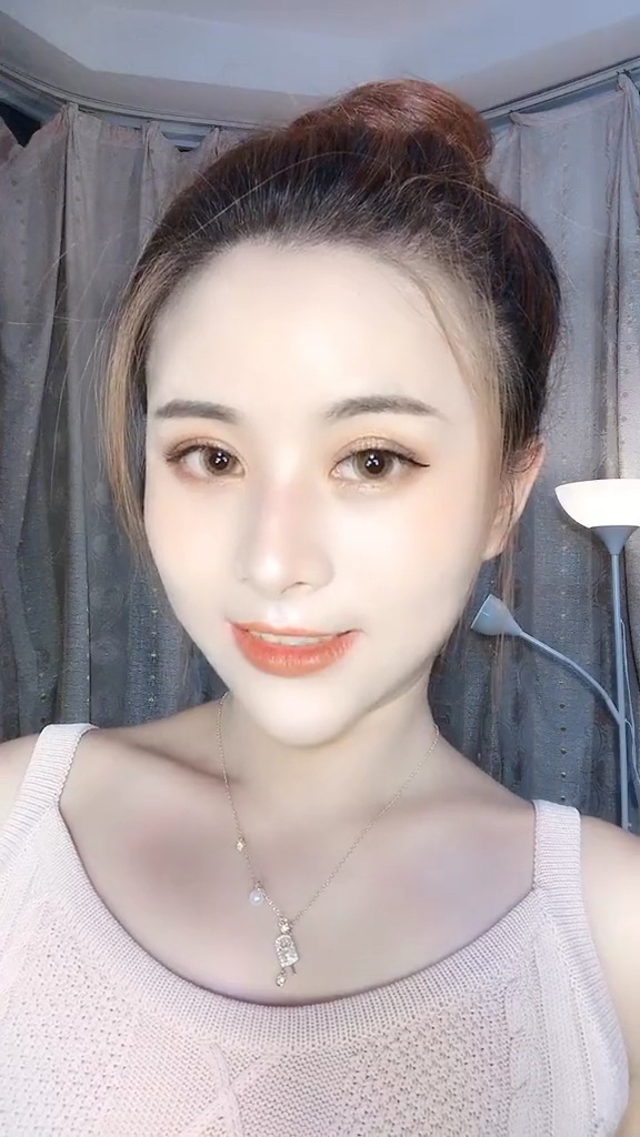 男人都一样,家里的老婆再好也比不上别人的老婆