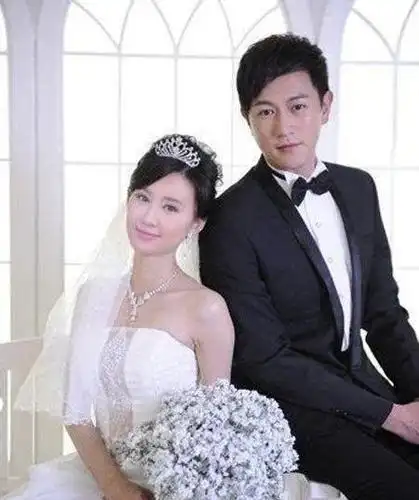 婚纱礼服,男明星,男明星西装,男明星婚纱照,男明星礼服,陈键锋结婚照