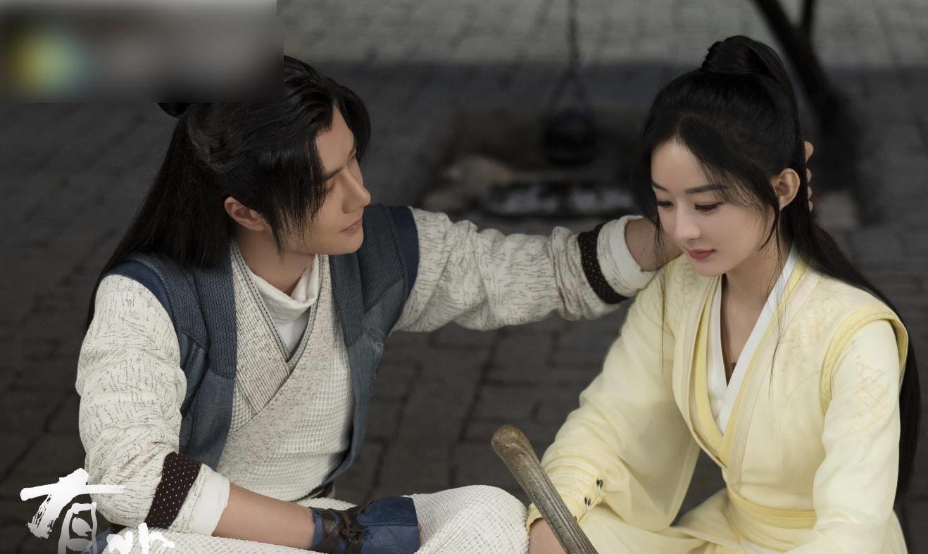 继《有翡》后,王一博和赵丽颖再度合体,俊男美女同框模样太养眼_网友