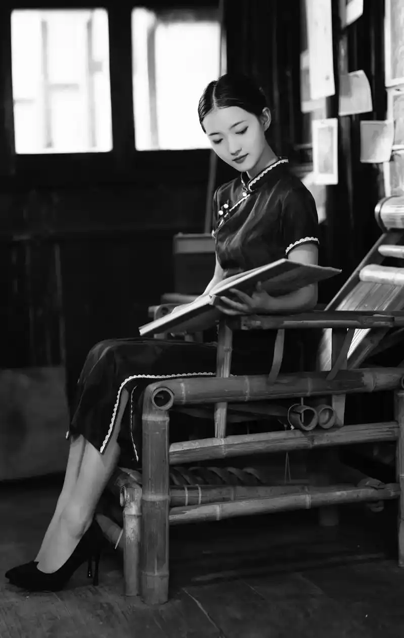 旗袍风 #复古民国风 #旗袍美人 #民国 #古典美 #写真 - 抖音