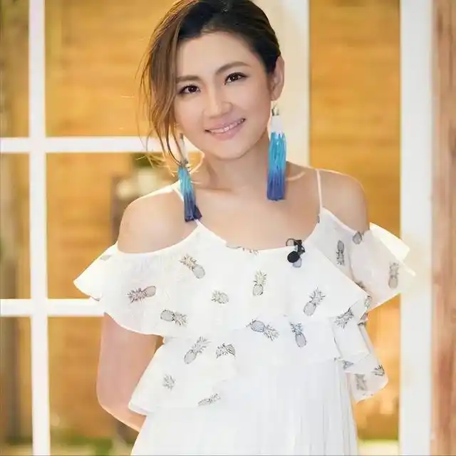 任家萱的形象如此,使她在观众心目中的吸引力非常强大.