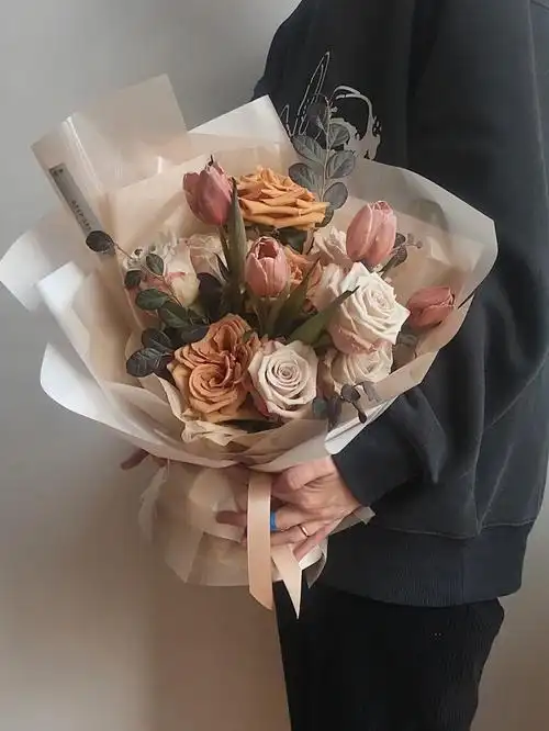 复古色花束好暖