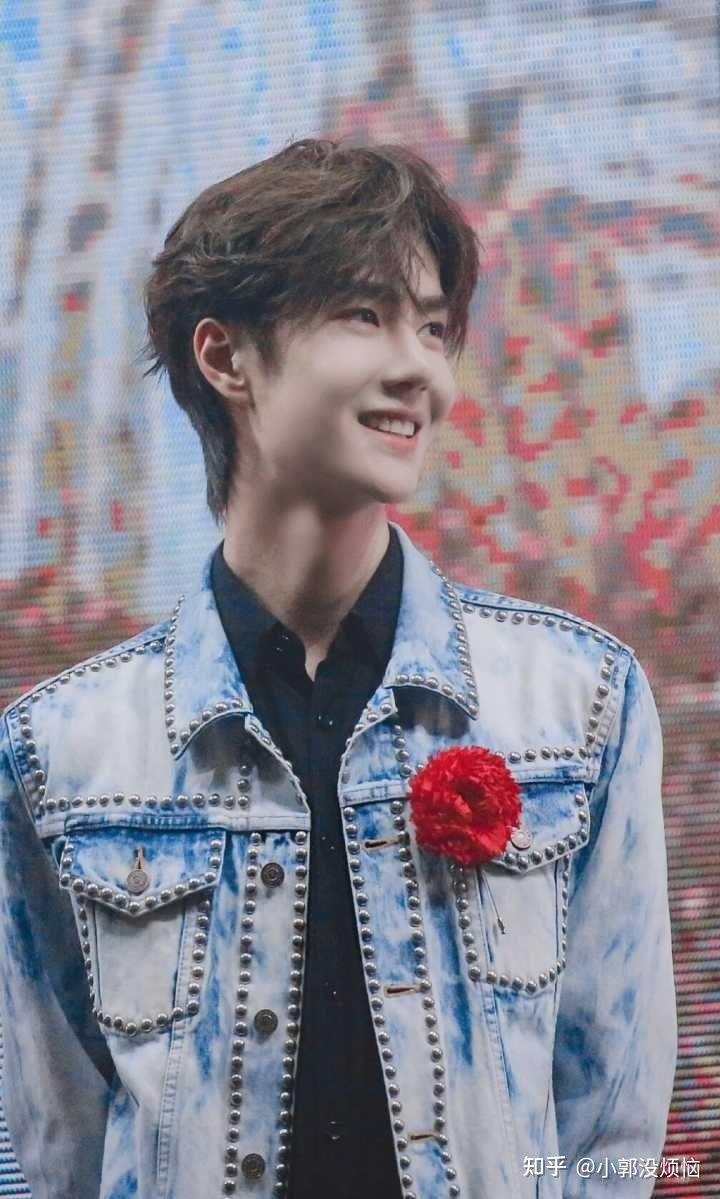 治愈系王一博的括弧笑