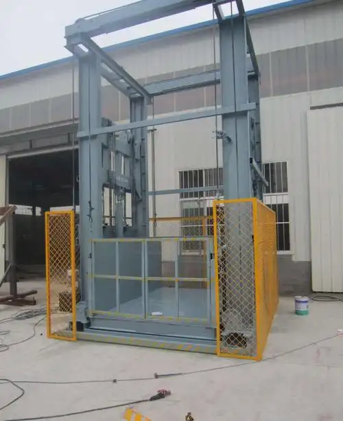 大吨位升降机图片