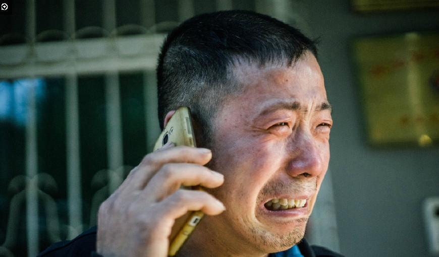 只因未婚妻做这件事42岁农村北漂街头痛哭