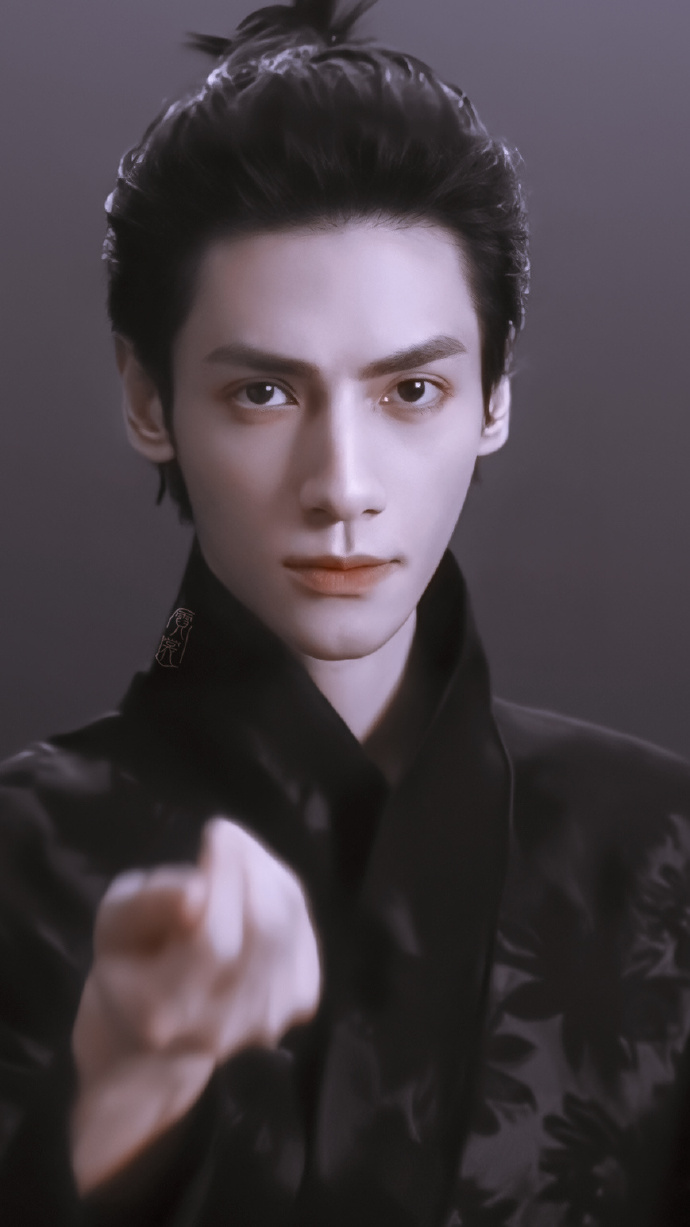 罗云熙leo#罗云熙颜心记##罗云熙英雄联盟国风代言人#◆调色壁纸浇