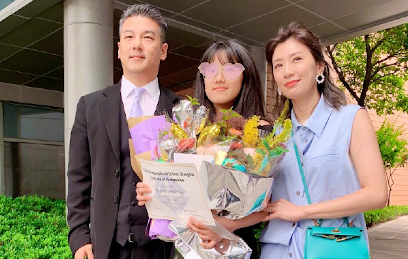 贾静雯孙志浩离婚9年首同框,梧桐妹发文透露心声,网友纷纷夸赞_哔哩