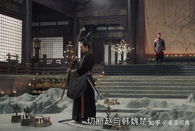 大秦赋之孩子的疑问为何秦王一直看书而赵王一直在喝酒