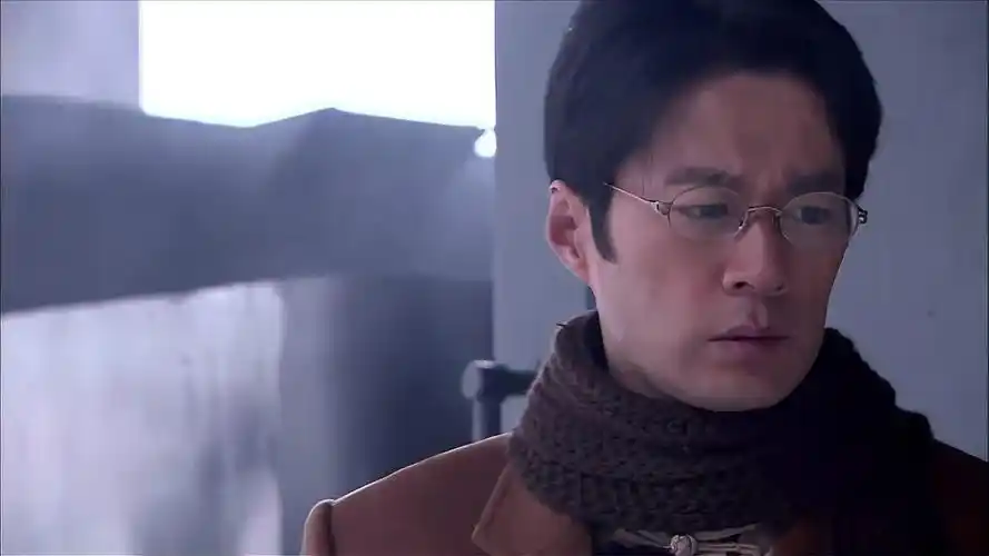 来不及说:许建璋后悔自己无能为力,比不上四少,可怜