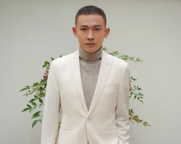 原创热搜爆了聂远每个月给老婆300万生活费让无数网友羡慕了