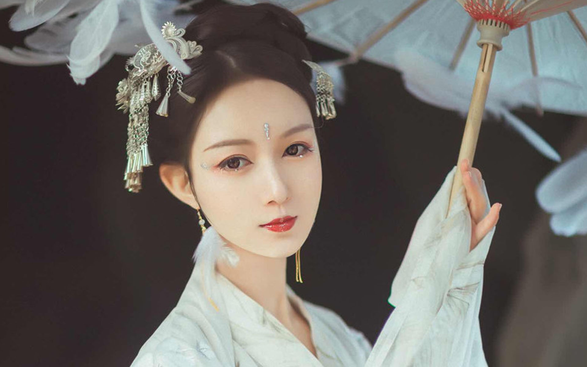 古风汉服美女迷人写真图片桌面壁纸