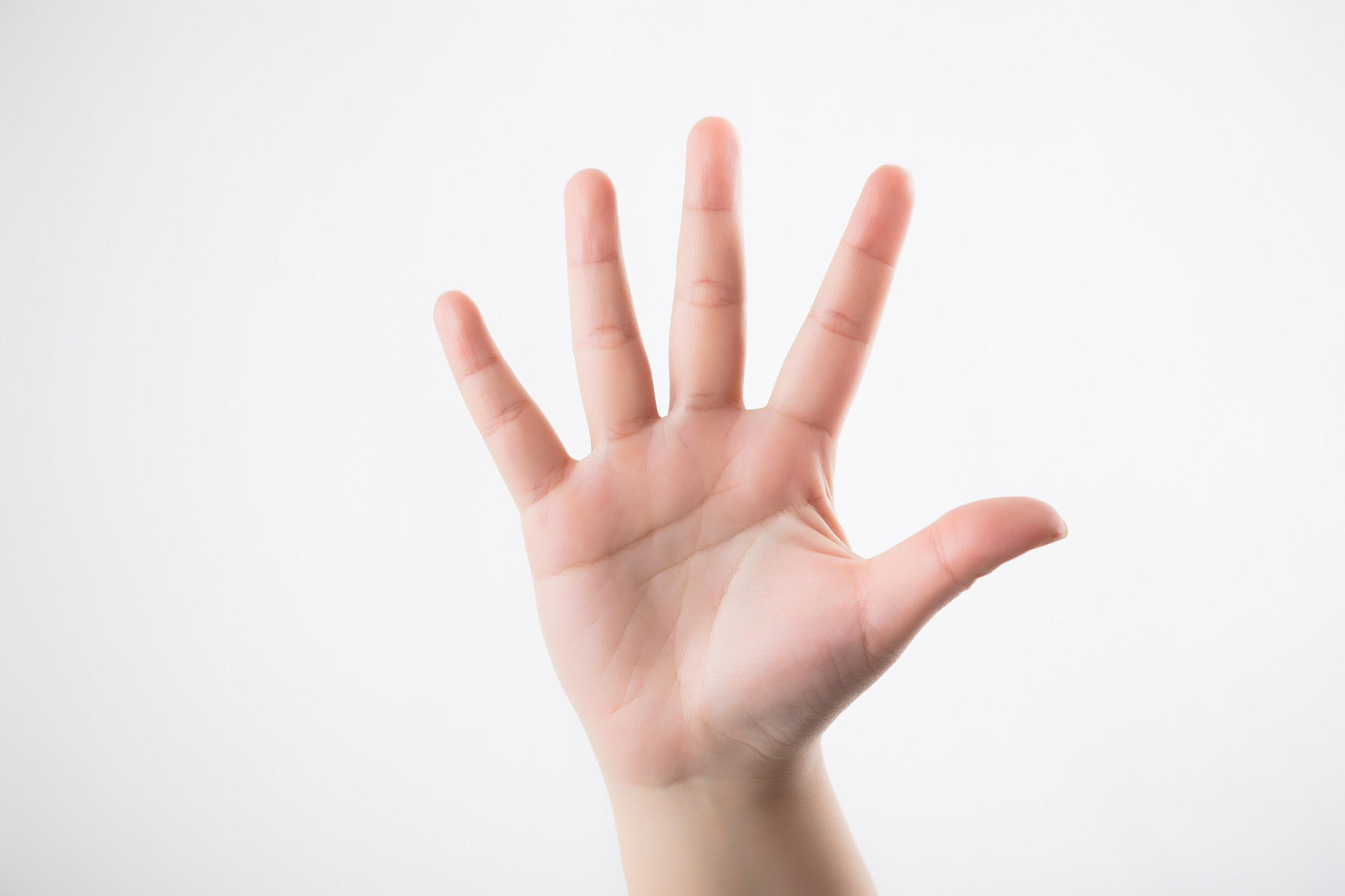 手掌上穴位众多刺激手掌可祛病强身延年