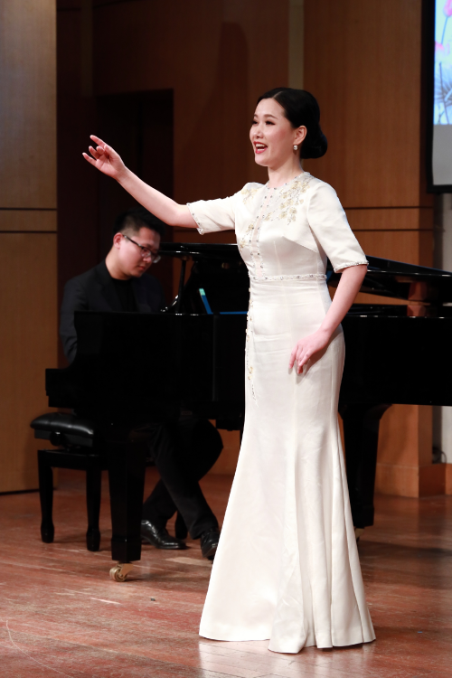 燕忆江南周燕燕江南民歌独唱音乐会在沪举办