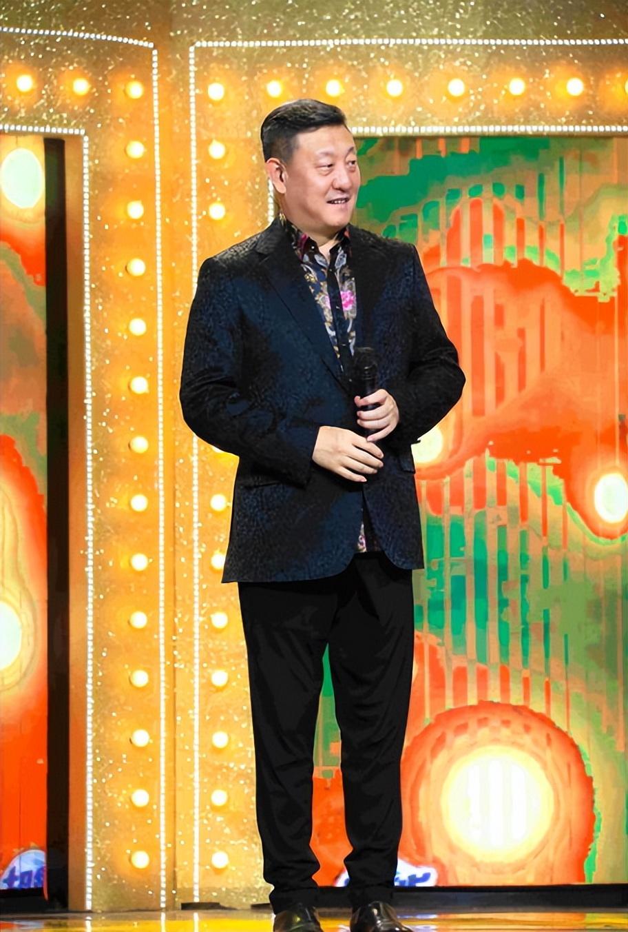 回顾韩磊:苦追小16岁蒙古花王燕,39岁得偿所愿,结婚16年似初恋