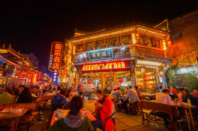 【爱上住酒店】乘着高铁,带上八个月萌宝去旅行