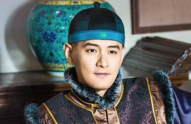 儿子"出道多年不温不火,儿媳却大放光彩,引人注意_王媛可_王雨_李明启