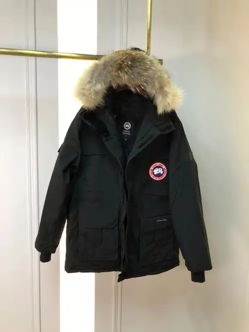 加拿大鹅有白色的羽绒服吗,这些信息多了解_奢侈品科普-幸福起航