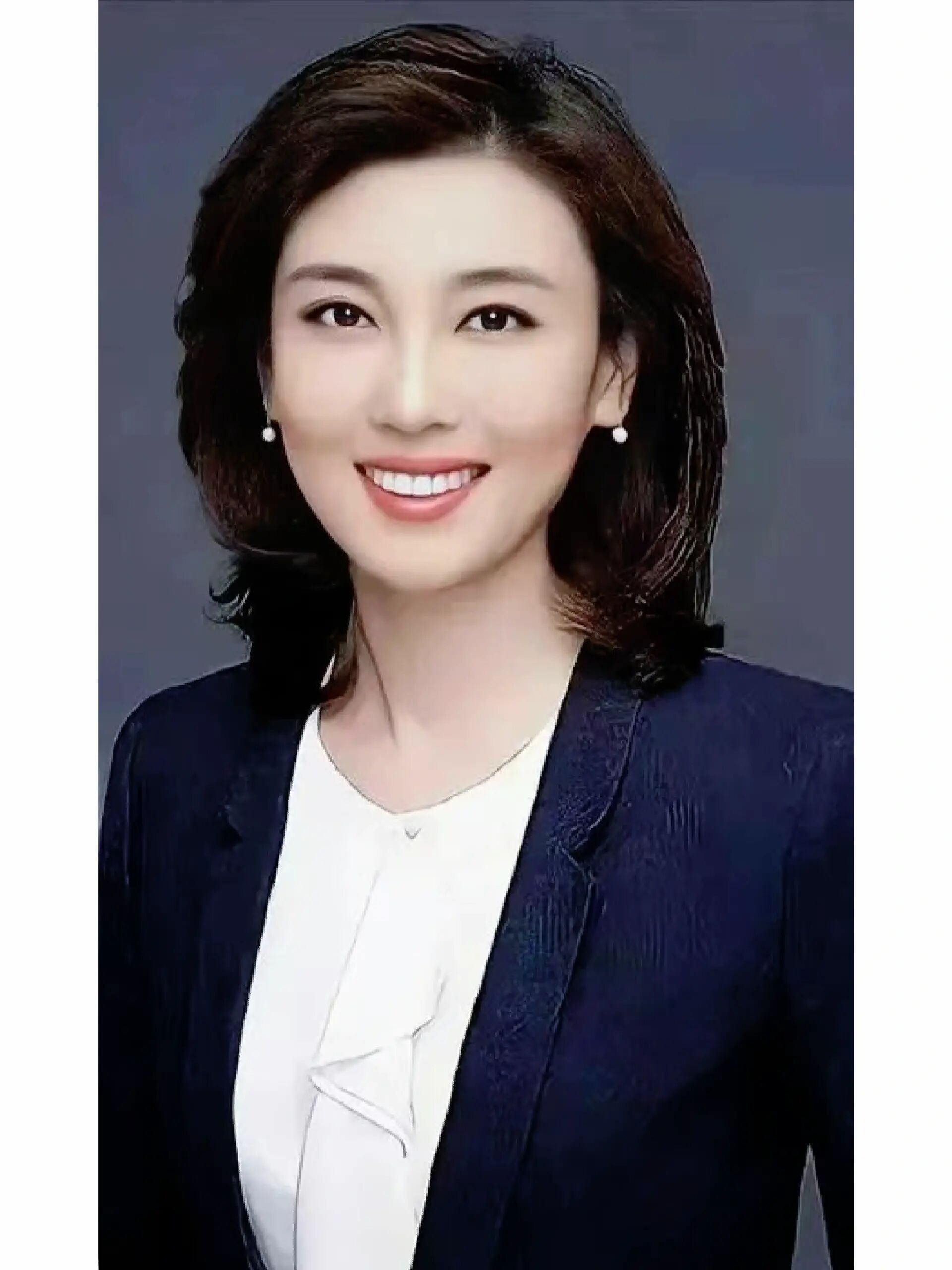 1978年,李红在吉林出生,父亲是职工,母亲没有